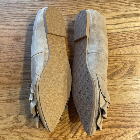 New Seychelles Anthropologie pointed toe flats gold metallic size 7.5