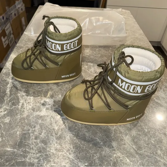 New Size 39-41 Khaki Moon Boot Icon Low Nylon Snow Boots