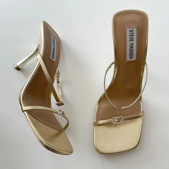 NEW Steve Madden Aislinn Sandals Womens 9M Gold Heeled Slide Strappy