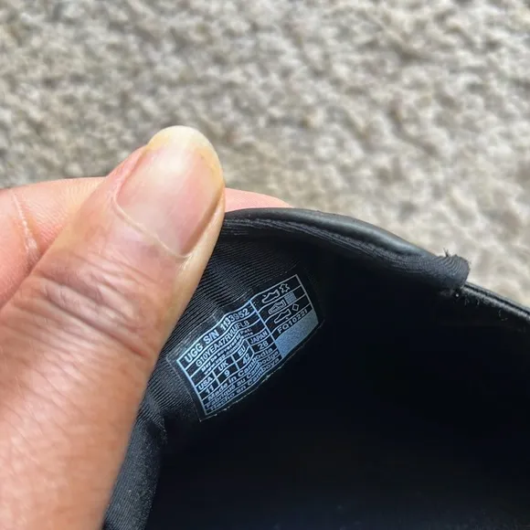 NEW UGG Marin Mega Black / white Leather Slip-On Sneakers women’s size 11
