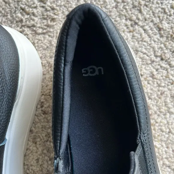 NEW UGG Marin Mega Black / white Leather Slip-On Sneakers women’s size 11