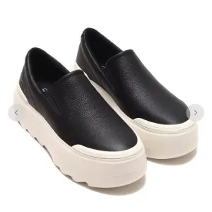 NEW UGG Marin Mega Black / white Leather Slip-On Sneakers women’s size 11