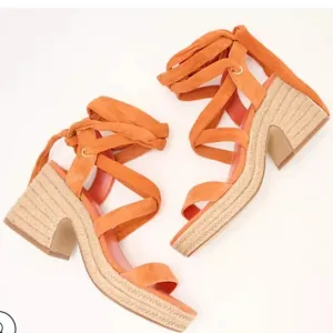 NEW Vince Camuto Lace-Up Espadrille Wedge Heels - Roreka In Color Apricot Size 8