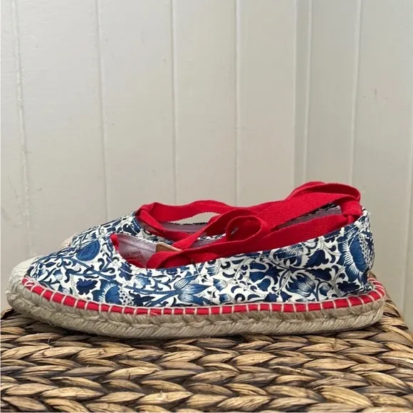 NIB Brooks Brothers Lace Up Espadrilles in French Toile Indigo Print