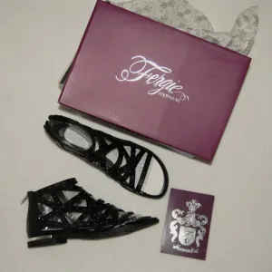 NIB Fergie Crazy Flat Sandals - Women US Size: 8M - Black