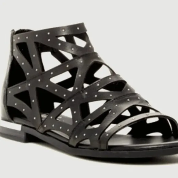 NIB Fergie Crazy Flat Sandals - Women US Size: 8M - Black