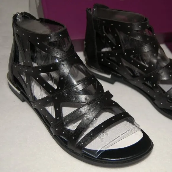 NIB Fergie Crazy Flat Sandals - Women US Size: 8M - Black