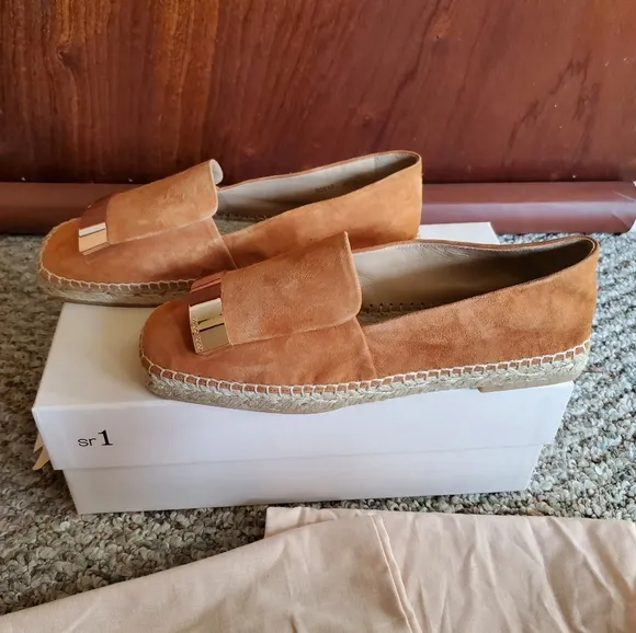NIB SERGIO ROSSI Camel Brown Suede Plaque Embellished Flat Espadrilles sz 37.5