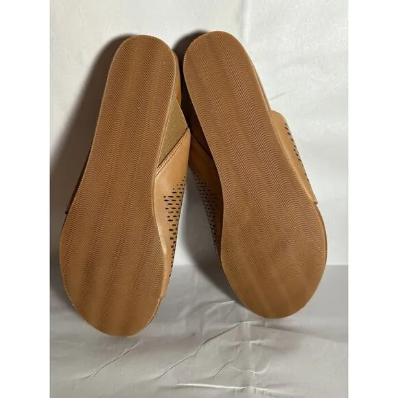 NIB SoftWalk Women’s Corsica II Brown Sandals Slip On Flat 10.5 Narrow Spring