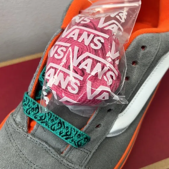 NIB - Vans Knu Skool 'Pop Outsole' – Grey/Orange 🧡