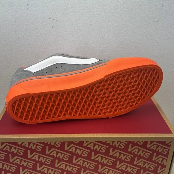 NIB - Vans Knu Skool 'Pop Outsole' – Grey/Orange 🧡