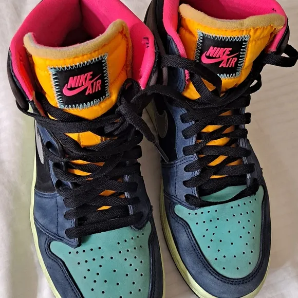 Nike Air Jordan Mens 1 Retro High Tokio Multicolor High-Top Sneakers with White