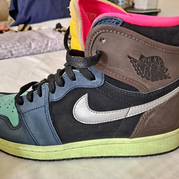Nike Air Jordan Mens 1 Retro High Tokio Multicolor High-Top Sneakers with White