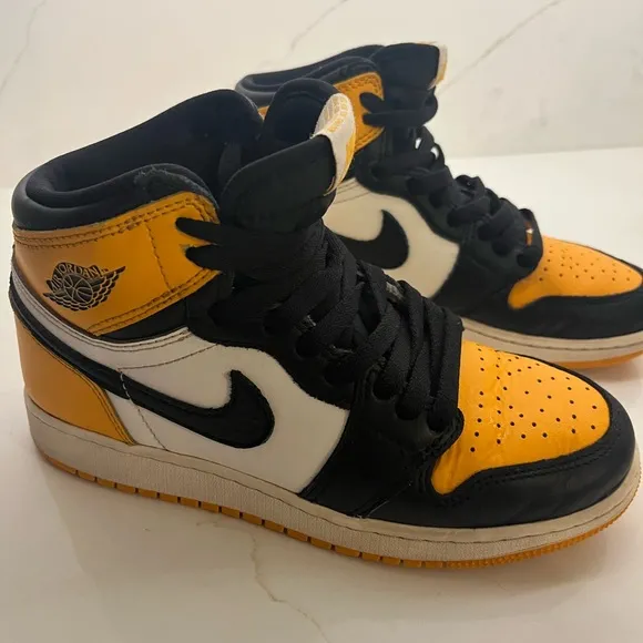 Nike Air Jordan Retro OG High-Top Sneakers