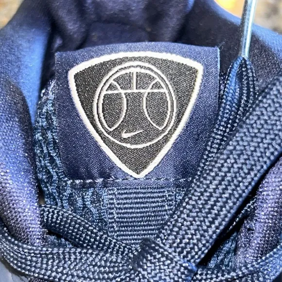 Nike Air Mens High-Top Basketball Sneakers