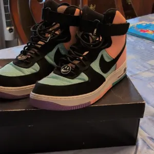 Nike High-Top Sneakers - Black, Coral And Hyper Jade