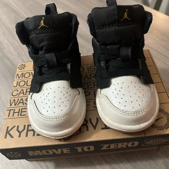 Nike Jordan Black and White Classic High-Top Sneakers