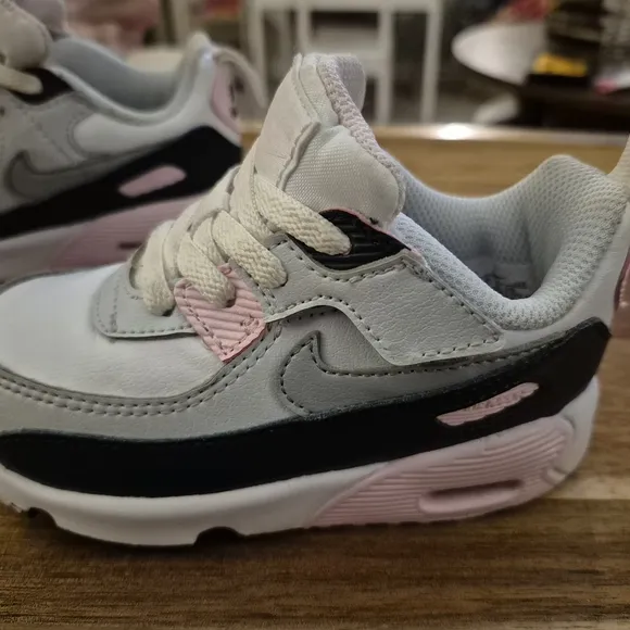 Nike Pink and White Sneakers Air Max 90