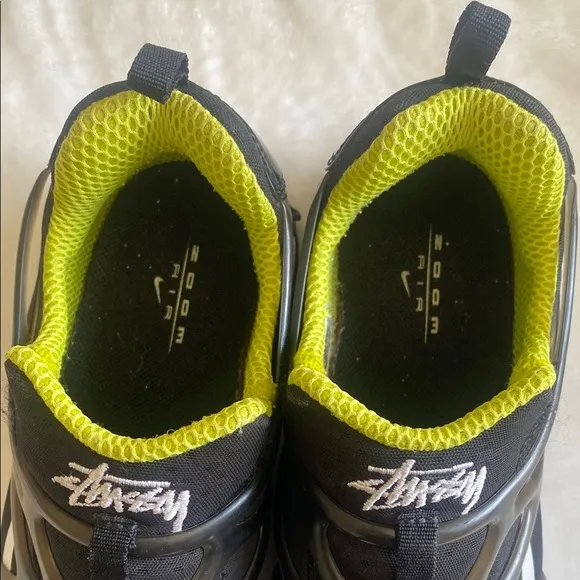 NIKE Stussy Air Zoom Black and White Sneakers with Chunky Sole. Size 9