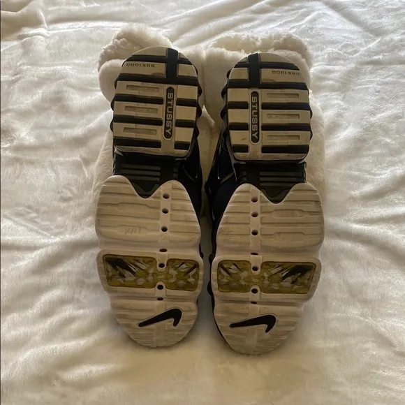 NIKE Stussy Air Zoom Black and White Sneakers with Chunky Sole. Size 9