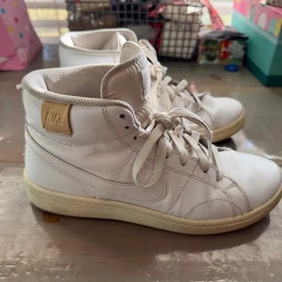 Nike White Court Royale 2 Mid High Top Sneakers Sz 7
