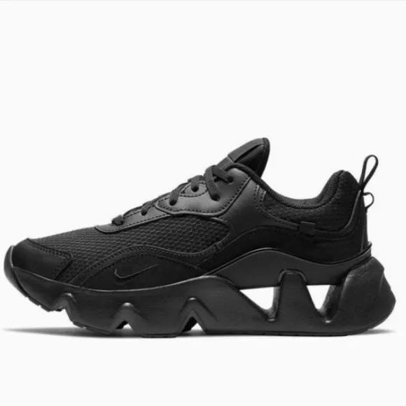 Nike RYZ 365 2 Triple Black Sneakers W 7.5 New Without Box