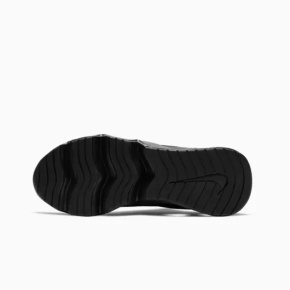 Nike RYZ 365 2 Triple Black Sneakers W 7.5 New Without Box