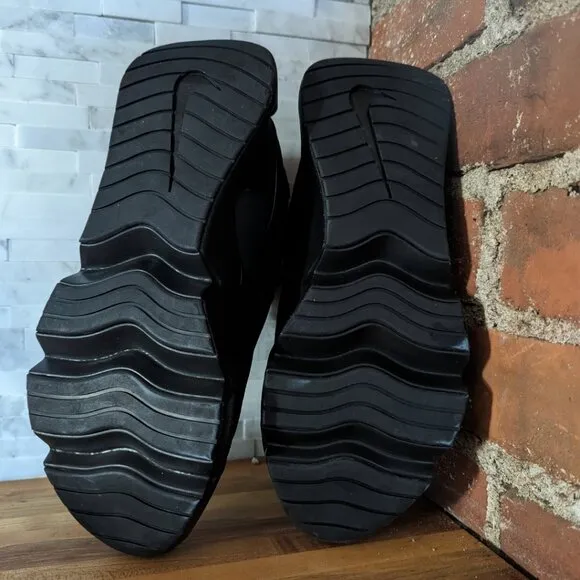 Nike RYZ 365 2 Triple Black Sneakers W 7.5 New Without Box