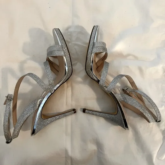 NINA Silver Platform Strappy Glitter Sandals - 7.5