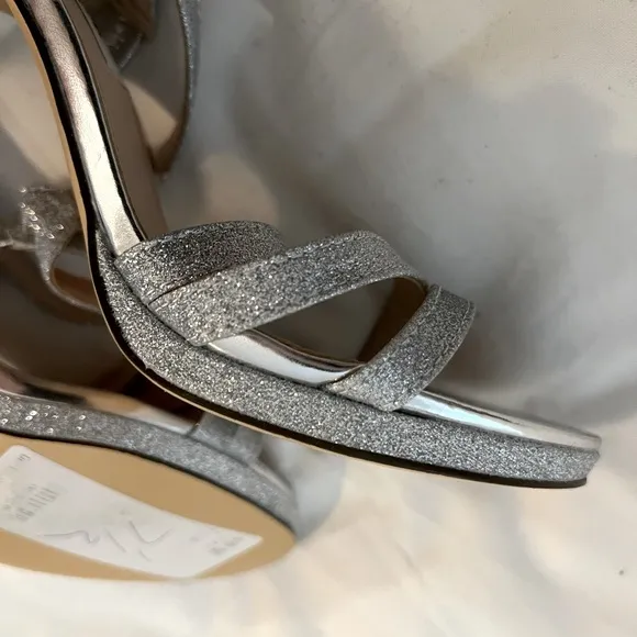 NINA Silver Platform Strappy Glitter Sandals - 7.5