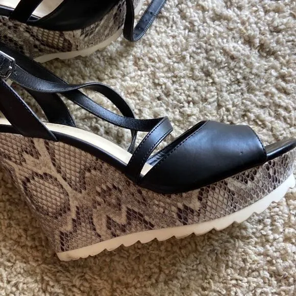 Nine West Platform Wedge Shoes Size 7.5