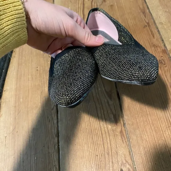 NWOT Giesswein pointed ballerina flats gold black knit