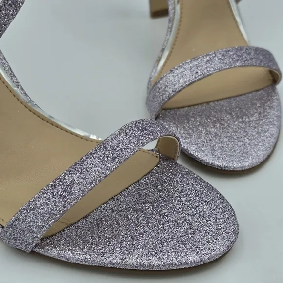 NWOT Jewel Badgley Mischka Diana Heeled Strappy Sandals, Lilac (Purple) Glitter