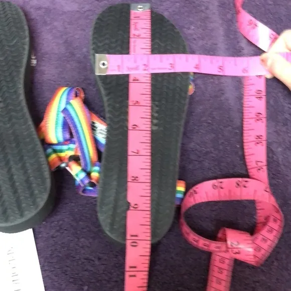 NWT Arizona Love Trekky Woven Rainbow Stripe Sandals Size 40 10