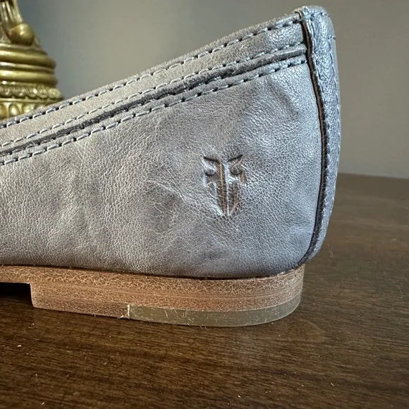 NWT Frye Carson Ballet 5.5 Steel Blue Leather Slip-On Flats