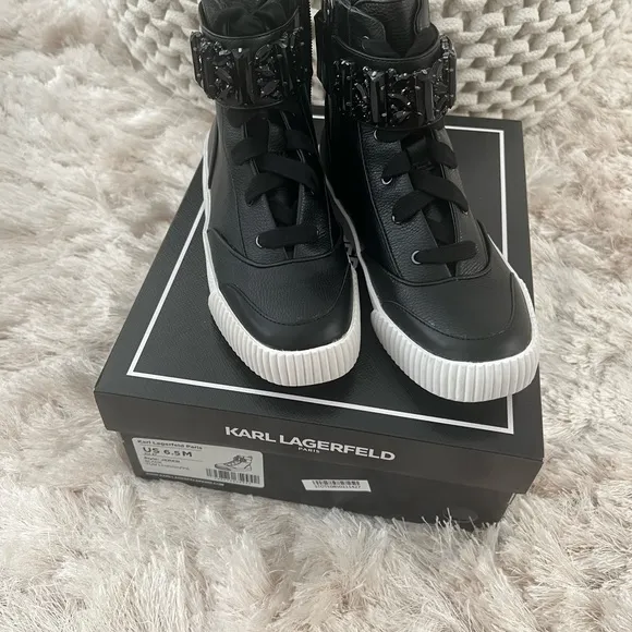 NWT Karl Lagerfeld Paris Women's Jeren Buckled High-Top Sneakers