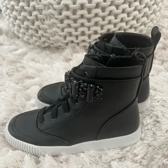 NWT Karl Lagerfeld Paris Women's Jeren Buckled High-Top Sneakers