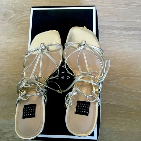 NWT WHBM STRAPPY SANDALS-size 7