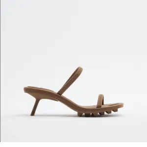 NWT. Zara Tan/Brown Cleated Strappy Mid-height Heel Sandals. Size 10.