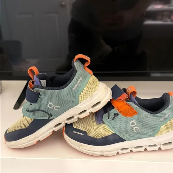 On Running Blue and Orange Sneakers Sporty Aesthetic