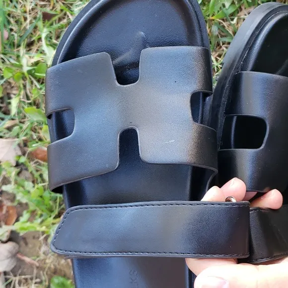 Ortho Walks Women's Rome Black Strappy Sandals