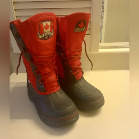 Pajar Canada Iceland Insulated low grip women's snow boots