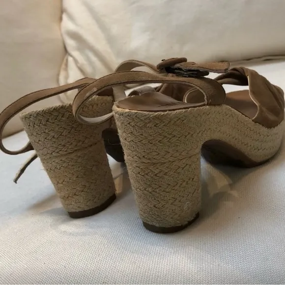 Paul Green Harper Tan Espadrille Block Sandals, Size 38 US Size 7.5 in EUC.