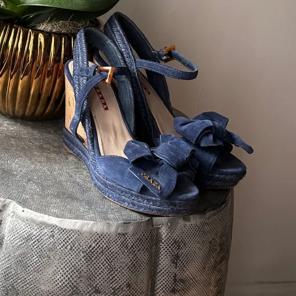 PRADA Blue suede bow platform espadrilles EU size 35