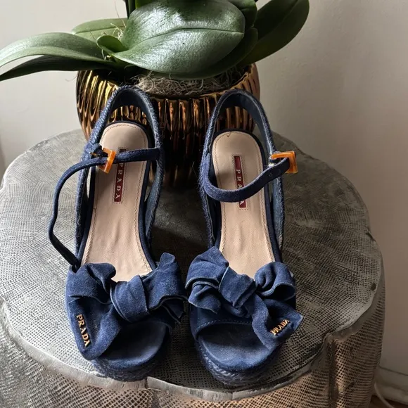 PRADA Blue suede bow platform espadrilles EU size 35