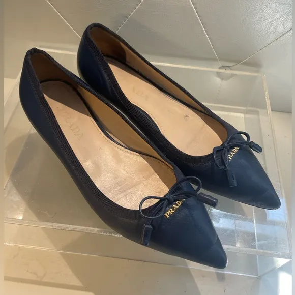 Prada Women's Pointed toe blue blow flats shoes sz 37 made in italy