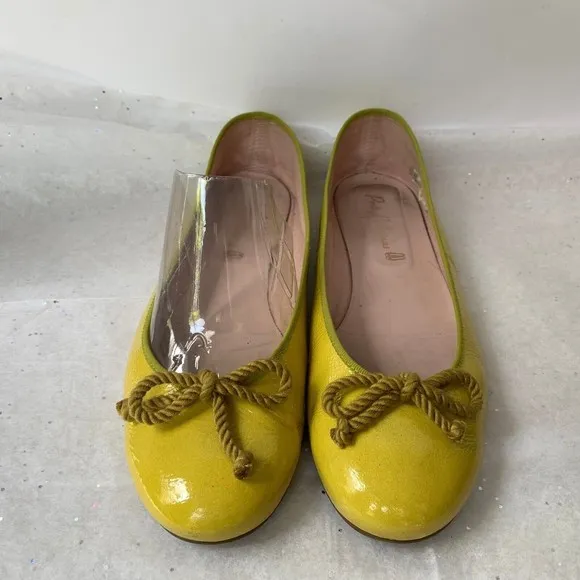 Pretty Ballerinas Yellow Patent Yellow Bow Ballerina Flats - Size 42 Rosario