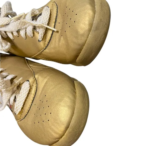 Reebok Gold Sneakers High-Top Design
