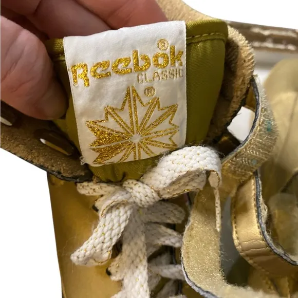 Reebok Gold Sneakers High-Top Design