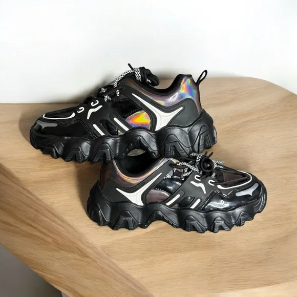Reflective platform sneakers Women Holographic Sneakers Cyber Chunky Sole Silver